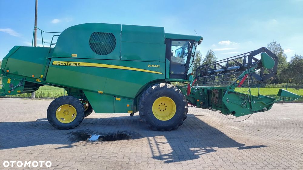 John Deere W440 - 9