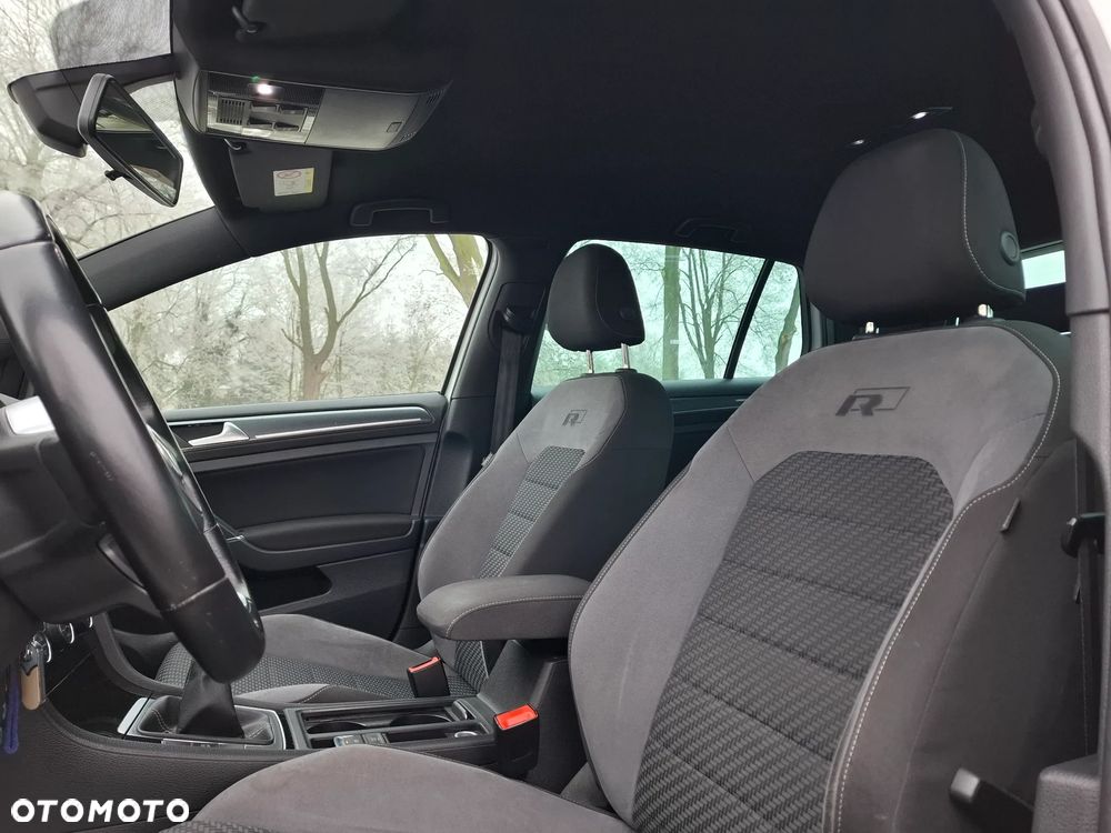 Volkswagen Golf - 12