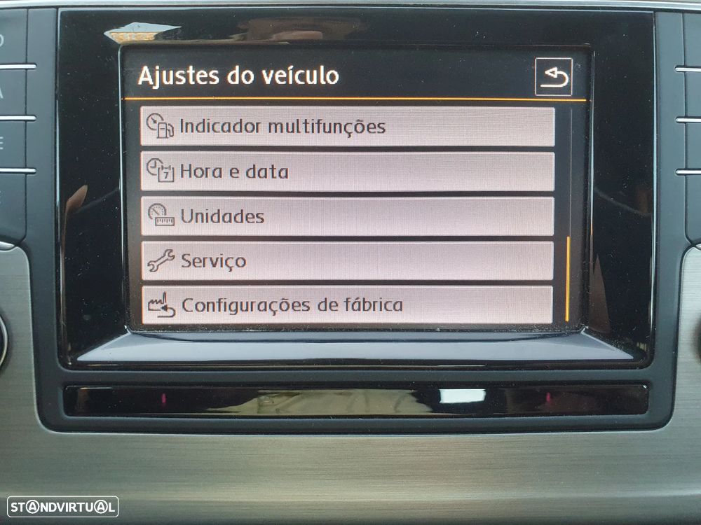 VW Golf Variant 1.6 TDi BlueMotion Confortline - 26