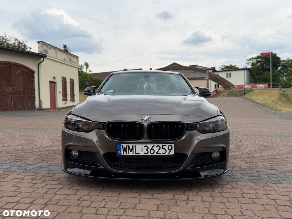 BMW Seria 3 318d Blue Performance Sport Line - 15