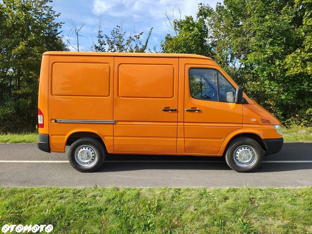Mercedes-Benz SPRINTER - 21