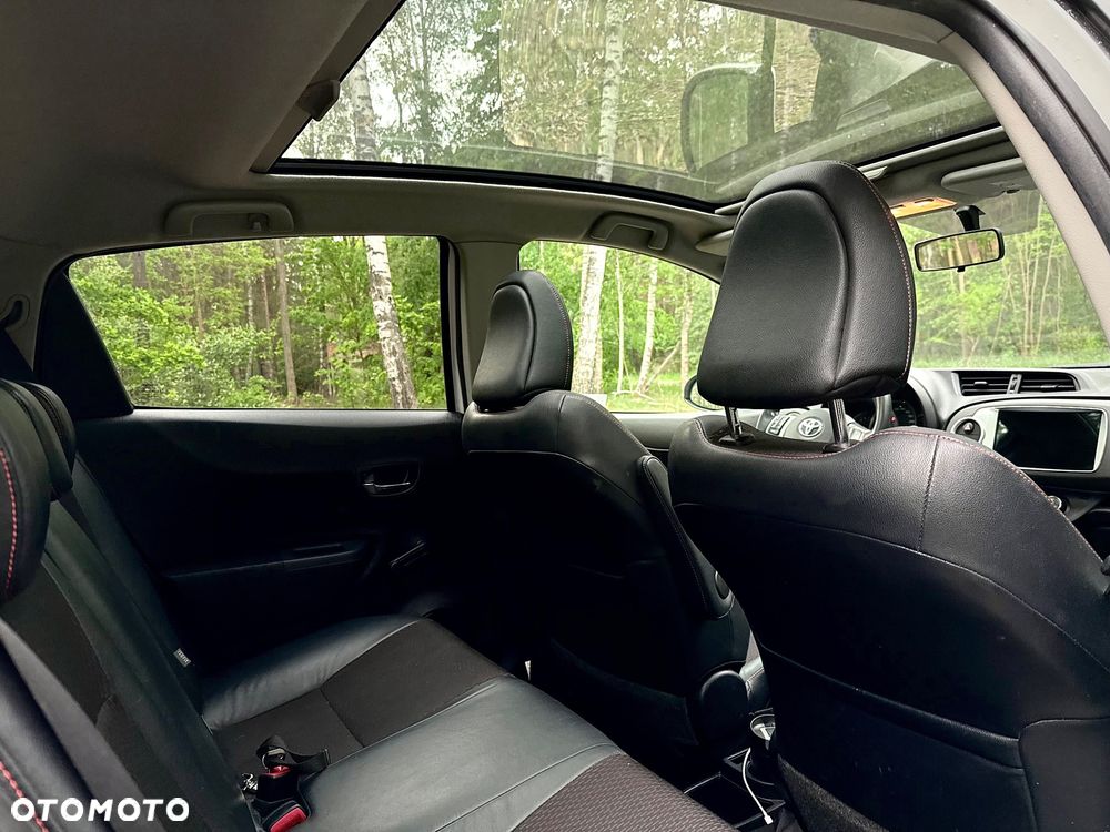 Toyota Yaris - 18