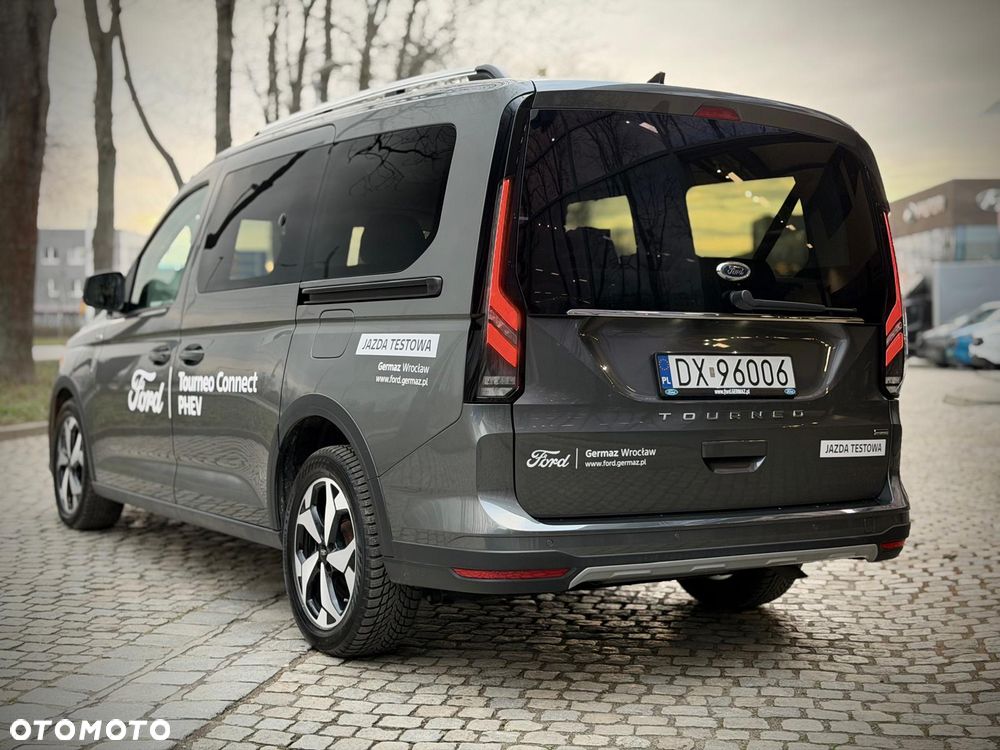 Ford Tourneo Connect Grand - 21