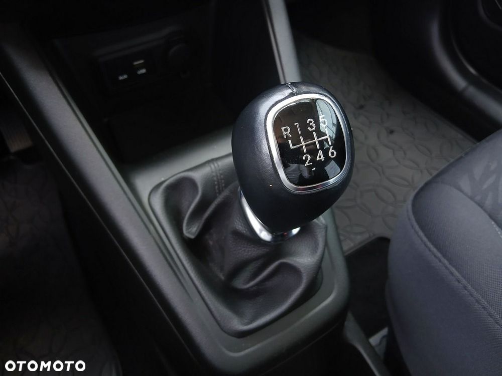 Hyundai ix20 - 25