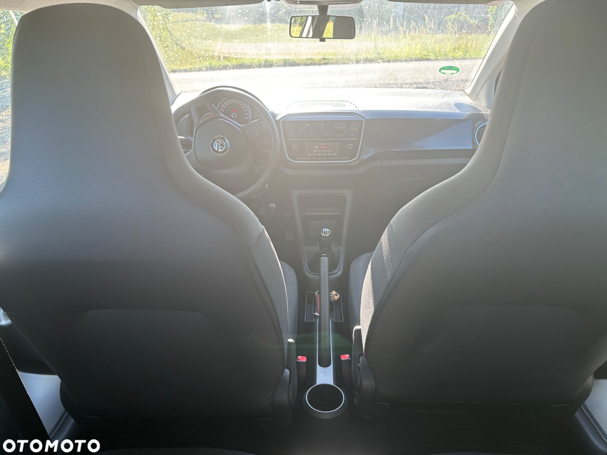 Volkswagen up! - 10