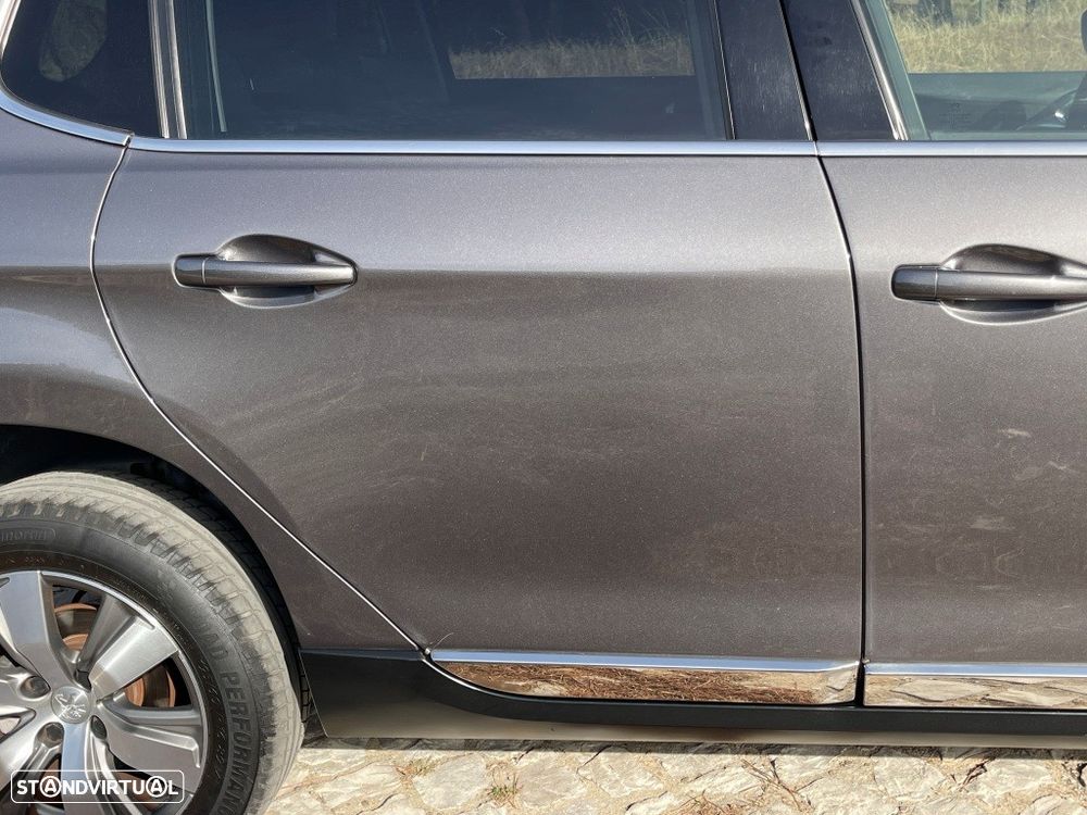 Peugeot 2008 1.6 BlueHDi Allure - 17