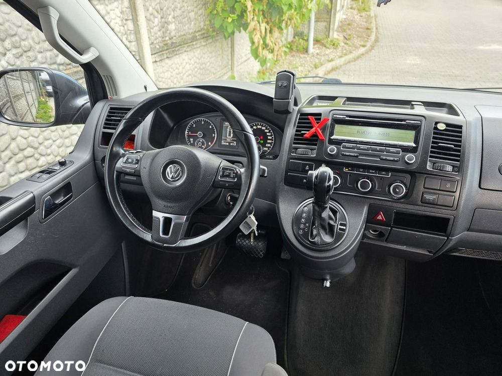 Volkswagen Multivan - 15