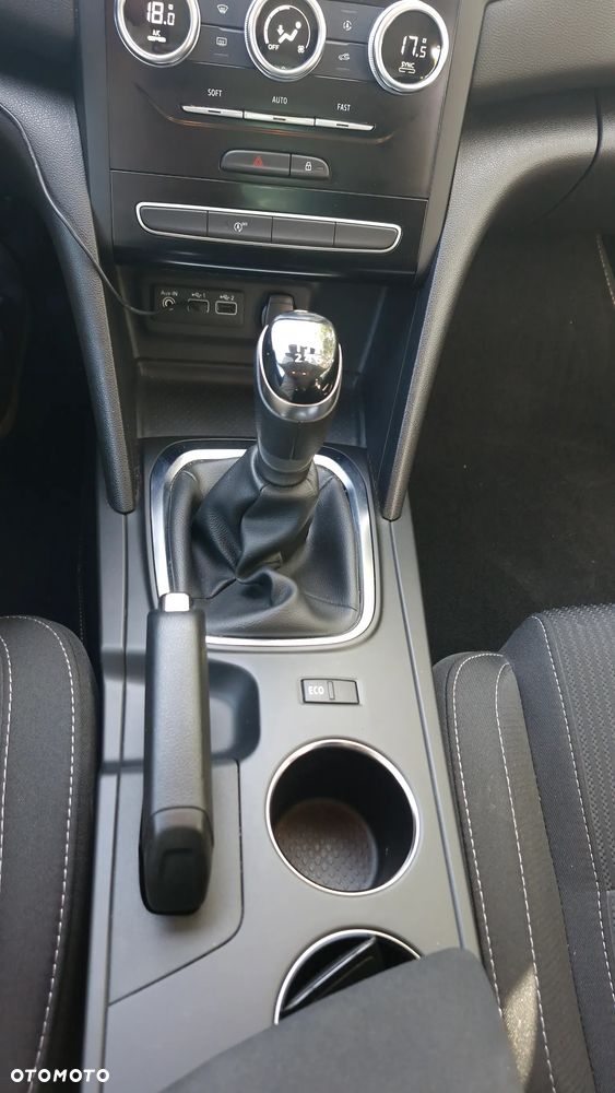 Renault Megane 1.3 TCe FAP Zen - 15