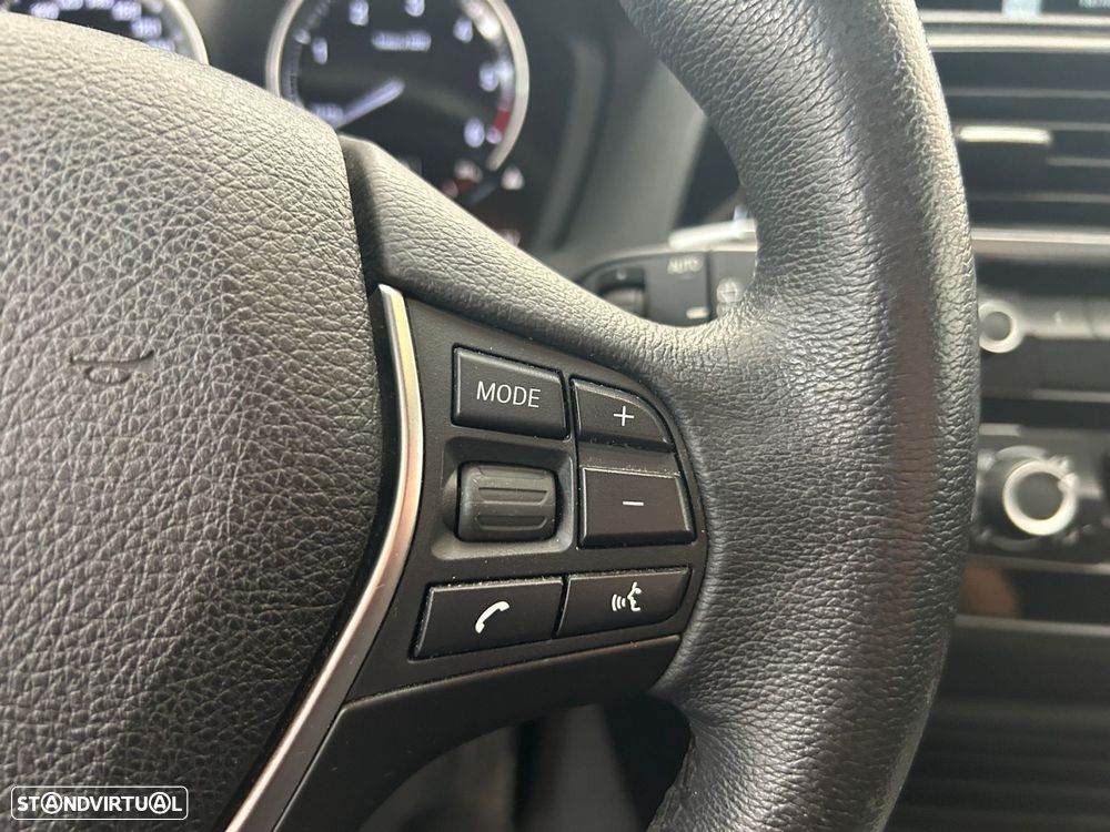 BMW 116 d Line Sport Auto - 24