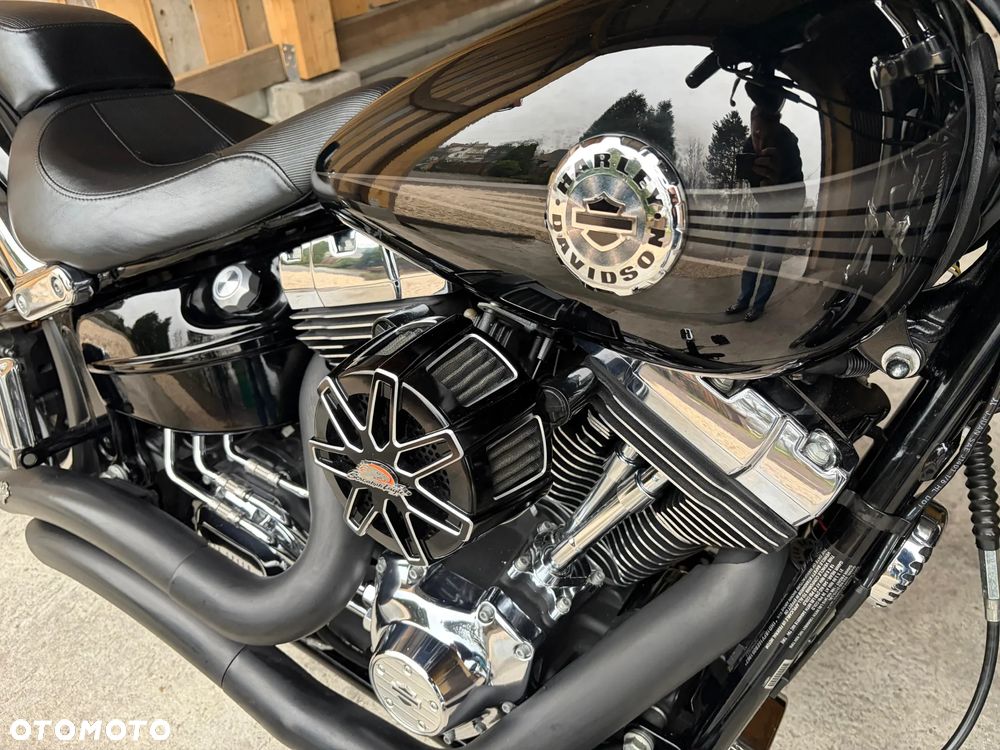 Harley-Davidson FXSB Breakout - 5