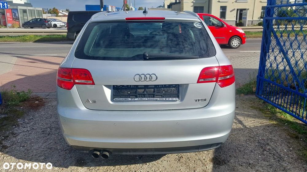 Audi A3 Sportback - 5
