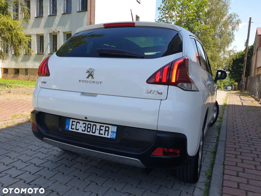 Peugeot 3008 HDi 150 Allure - 5