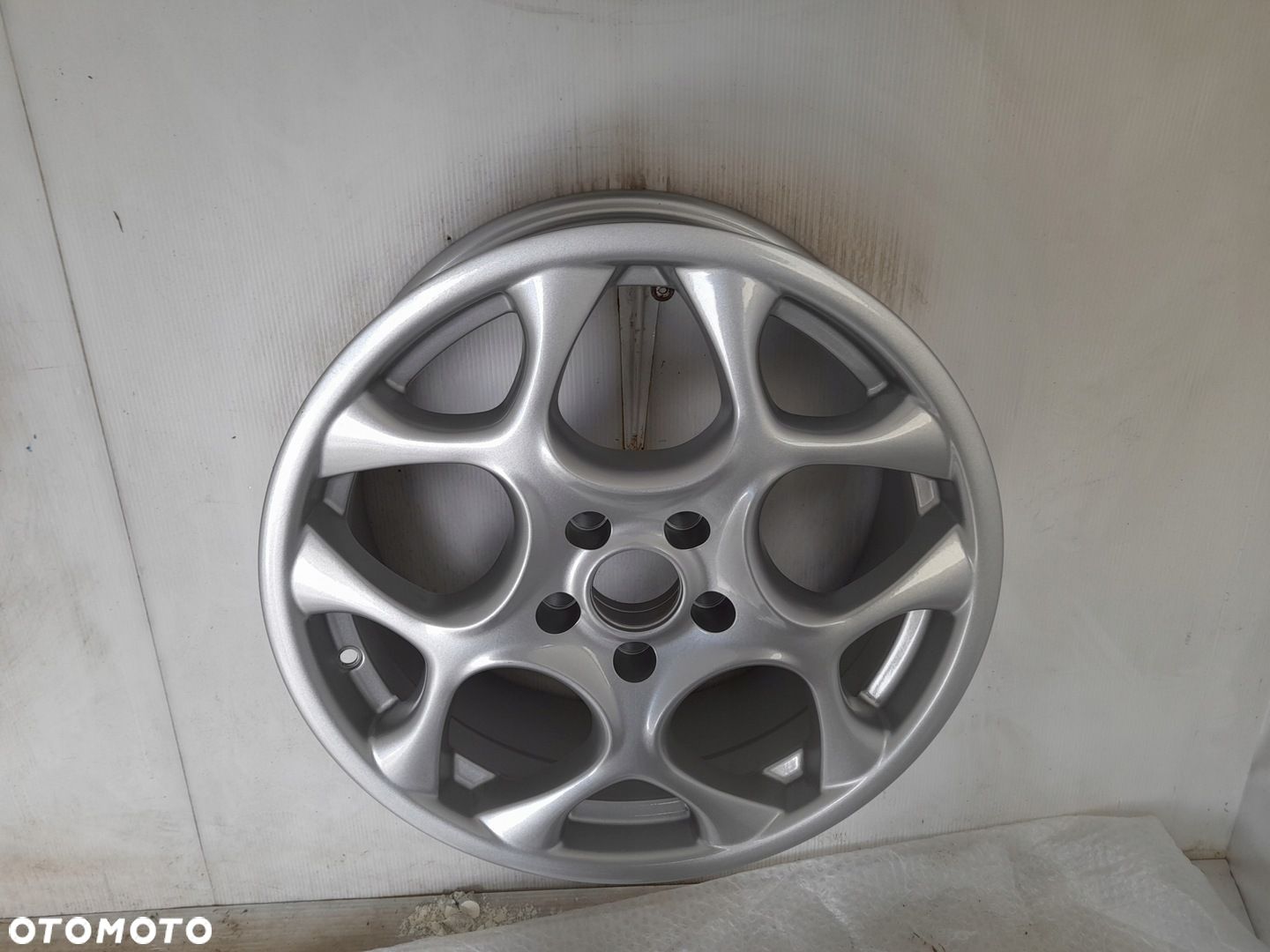 Felga aluminiowa AEZ 5X108 17 ET36 - 1