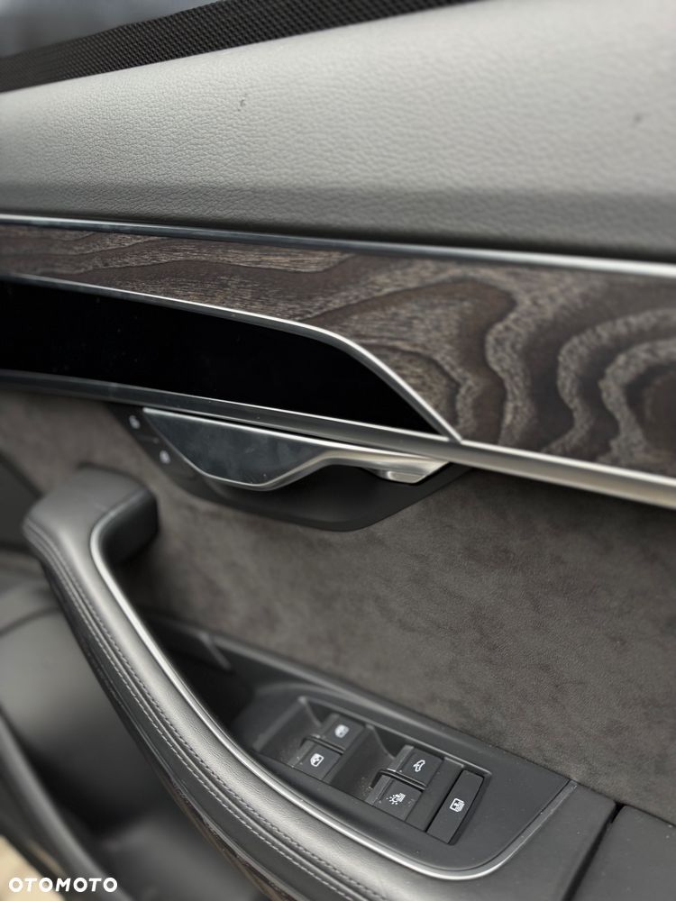 Audi A8 L 55 TFSI quattro tiptronic - 24