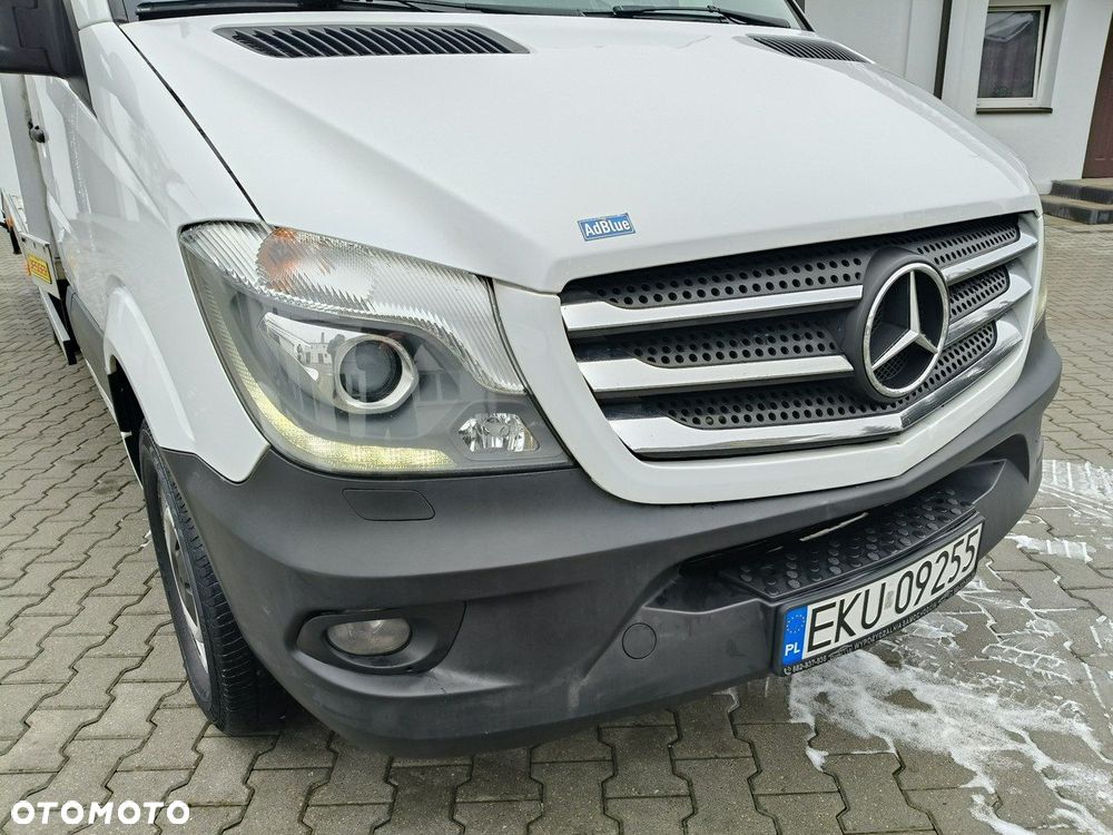 Mercedes-Benz Sprinter - 4