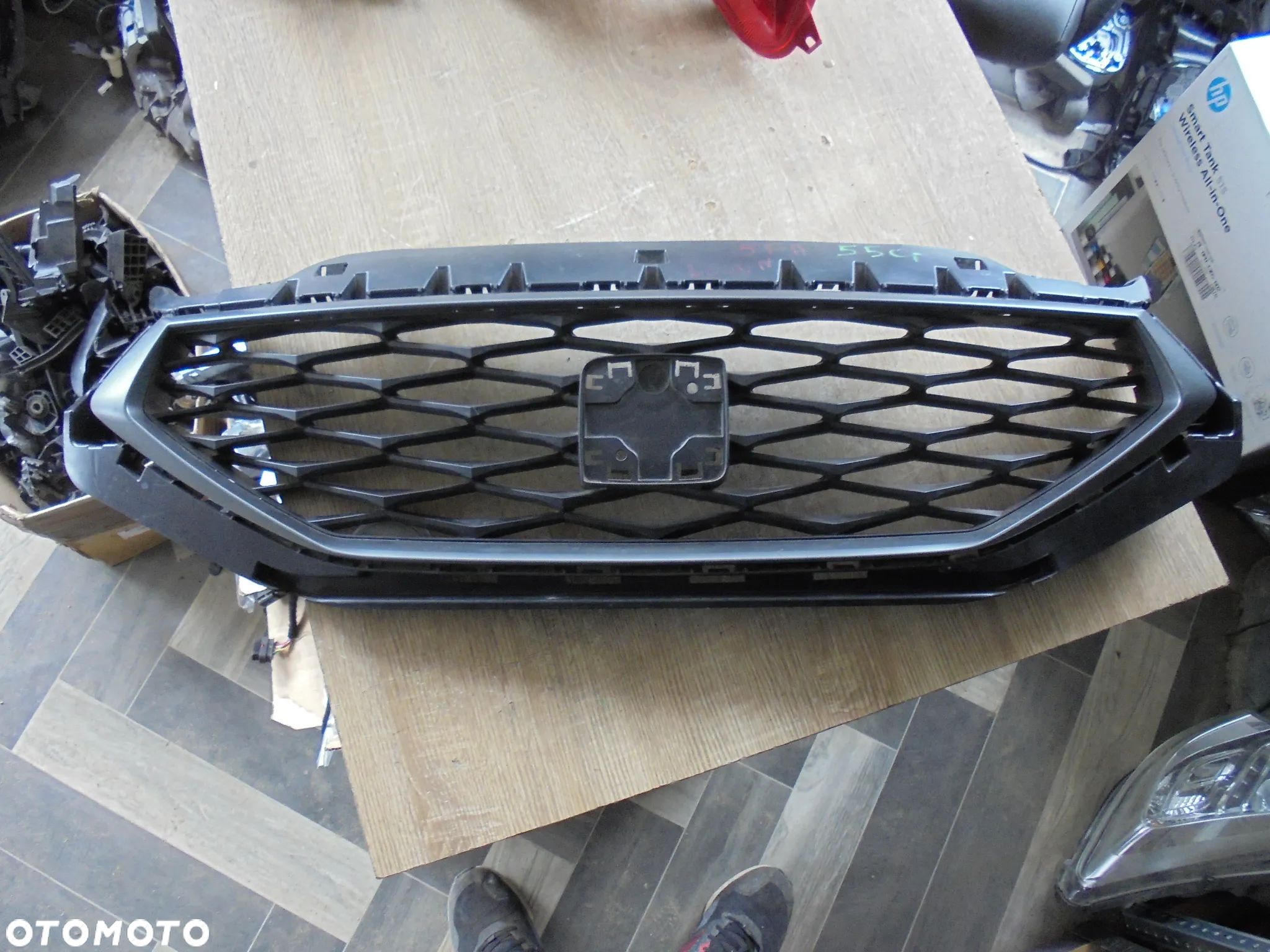 SEAT LEON IV 5FA GRILL ATRAPA - 1