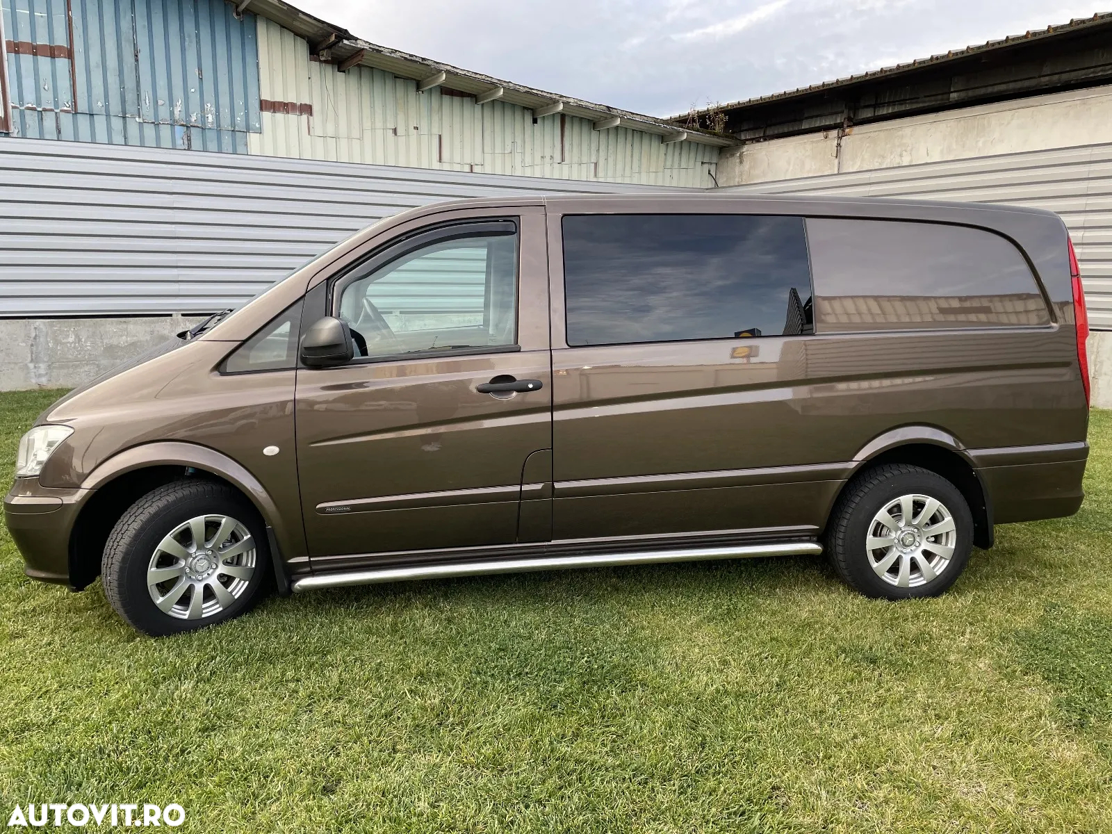 Mercedes-Benz Vito 110 CDI Extralang Mixto - 13