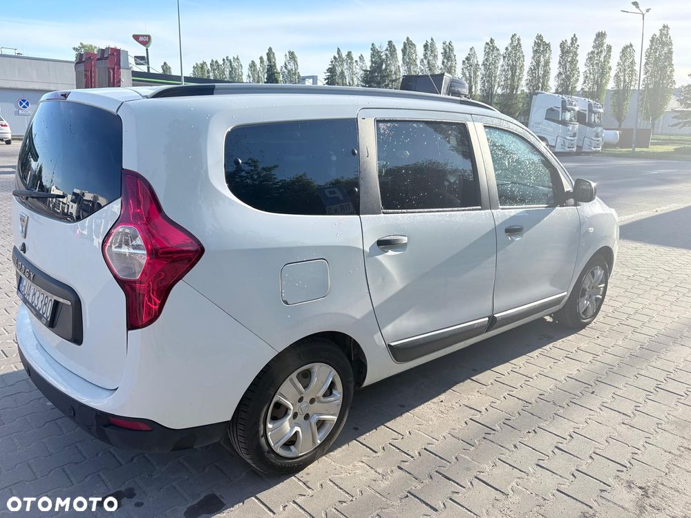 Dacia Lodgy 1.6 SCe Laureate S&S - 3