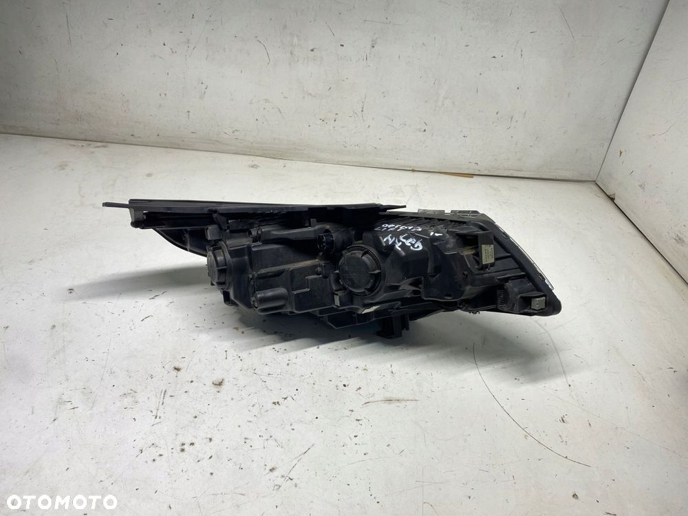 LAMPA REFLEKTOR LEWY PRZEDNI LEDKIA OPTIMA IV LIFT 18.- 92101-D4520 EU - 5