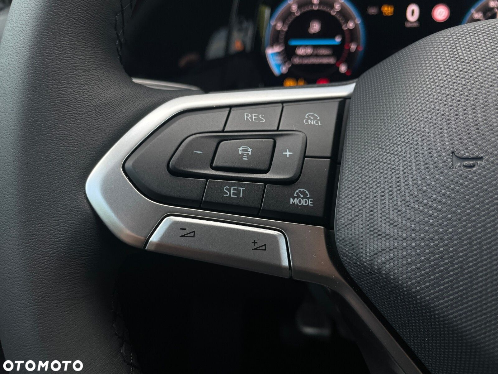 Volkswagen Golf - 16
