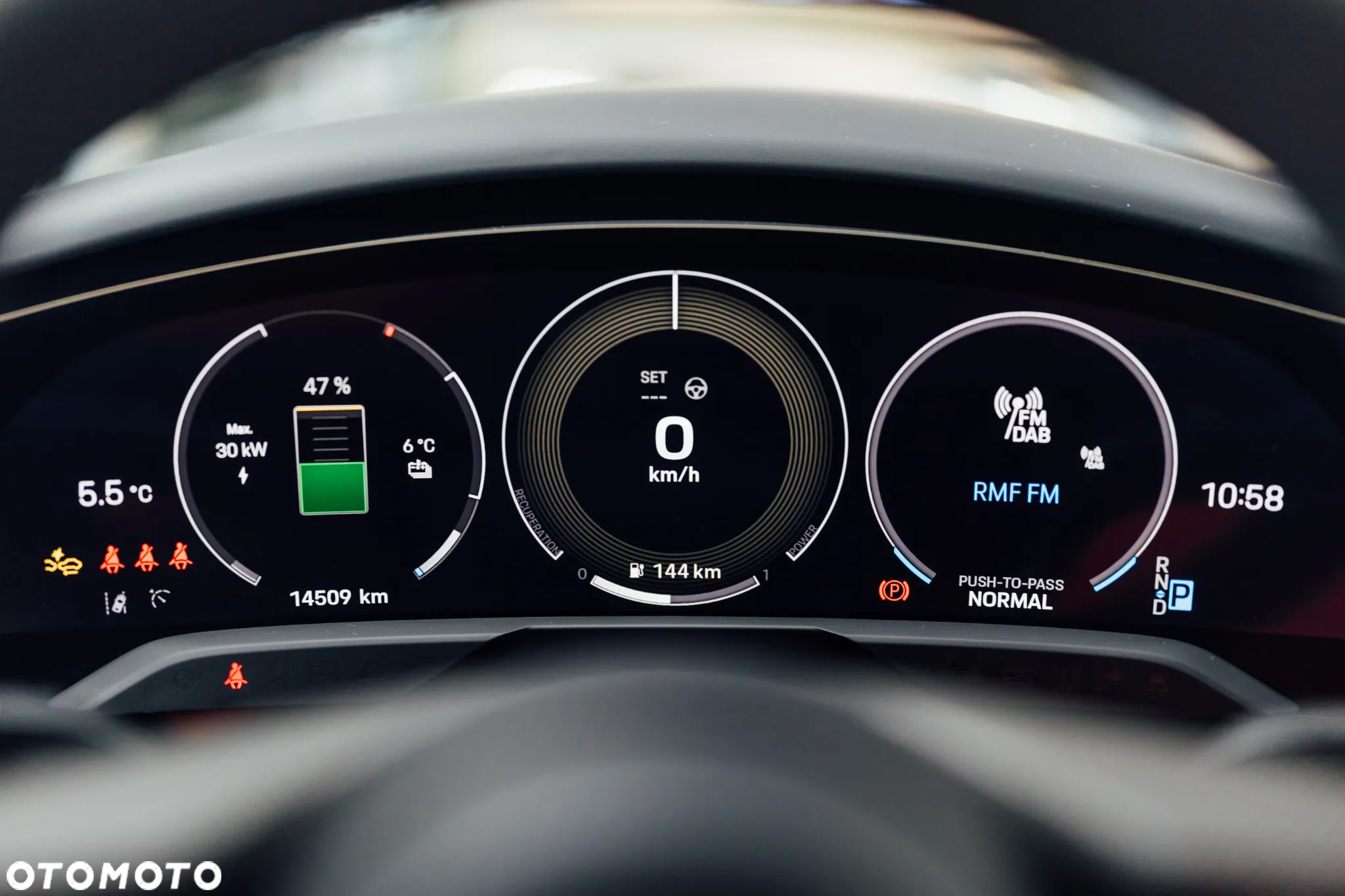 Porsche Taycan 105kWh Turbo S Sport Turismo - 28