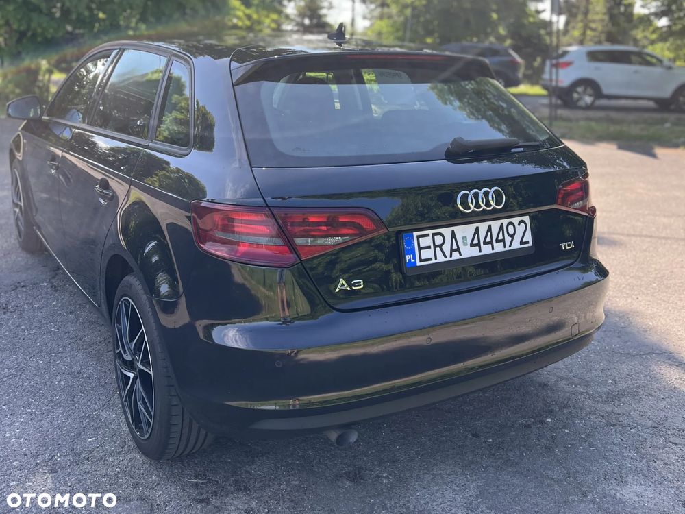 Audi A3 Sportback 1.6 TDI Attraction - 4
