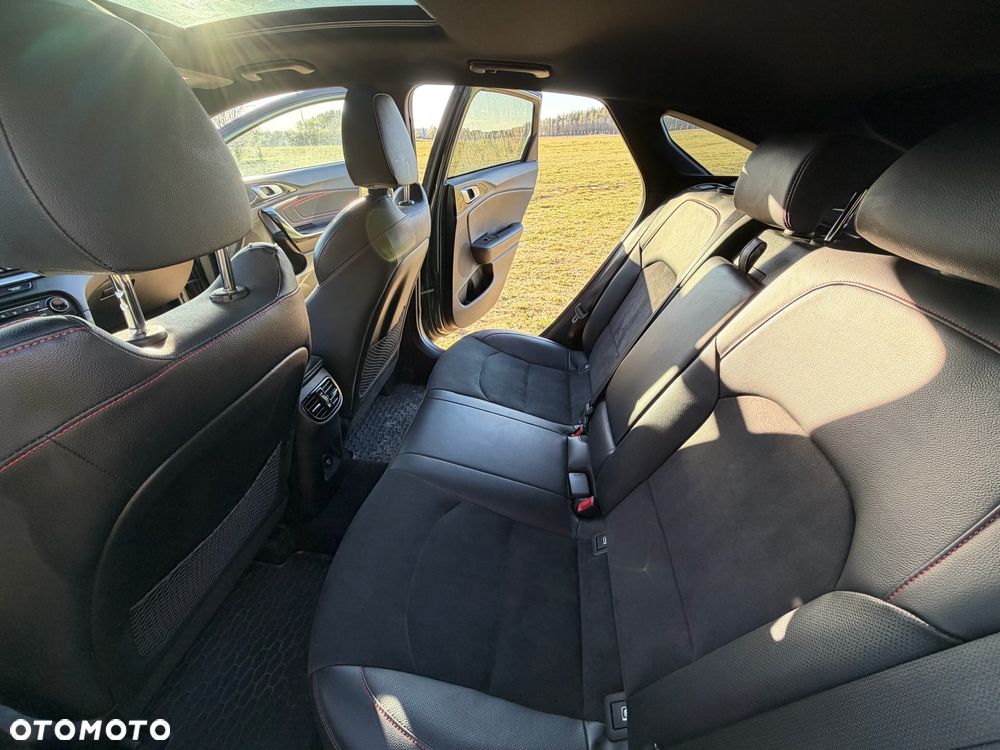 Kia ProCeed - 10