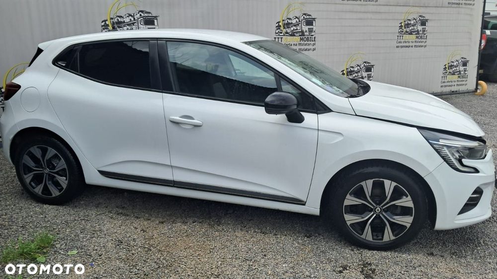 Renault Clio - 9