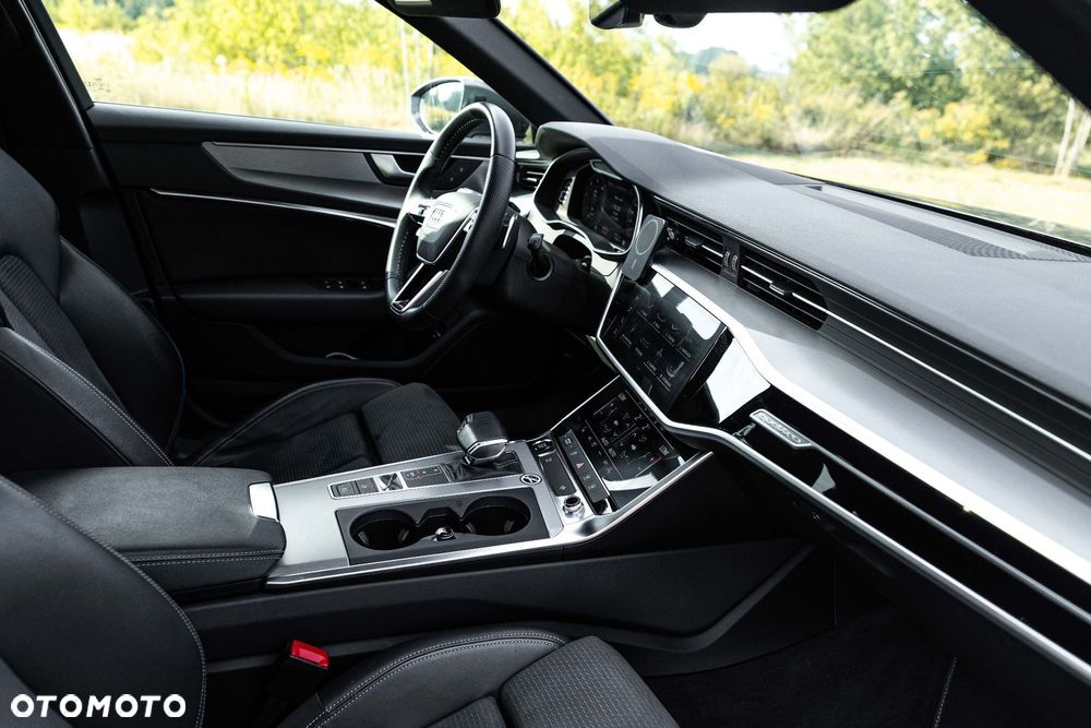 Audi A6 Avant 40 TDI quattro S tronic S line - 32