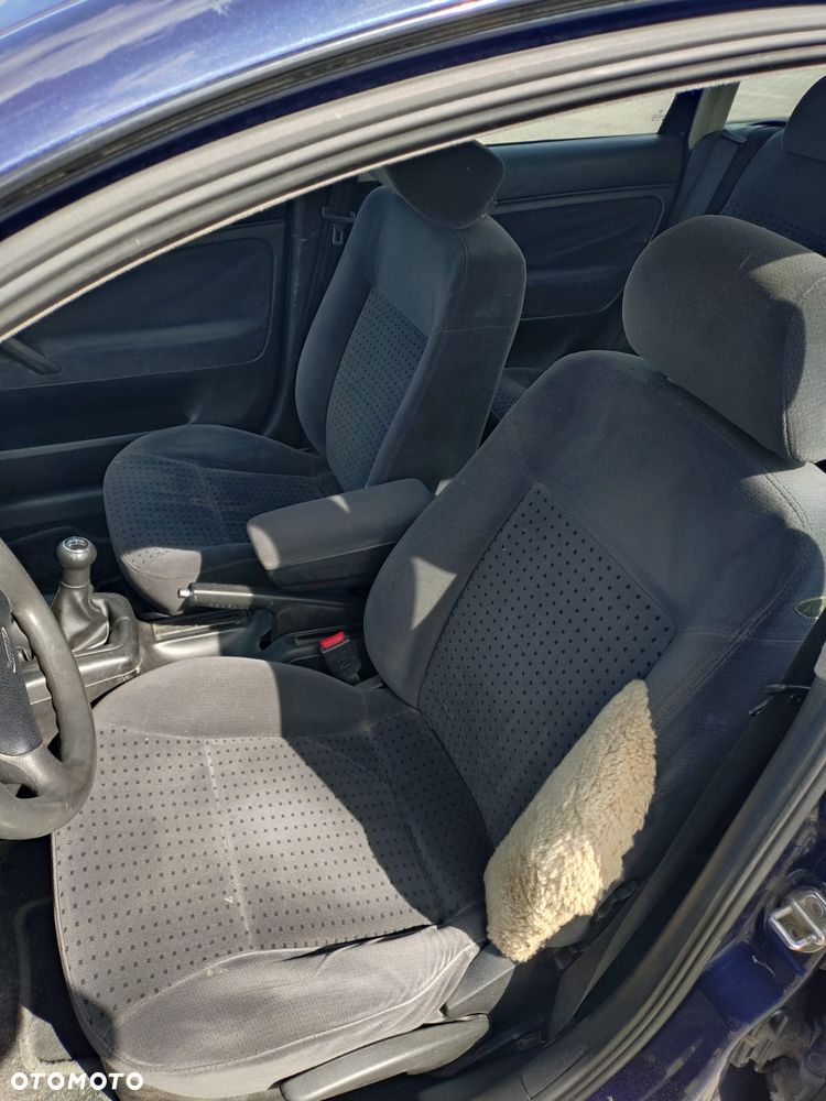Volkswagen Passat 1.9 TDI - 6