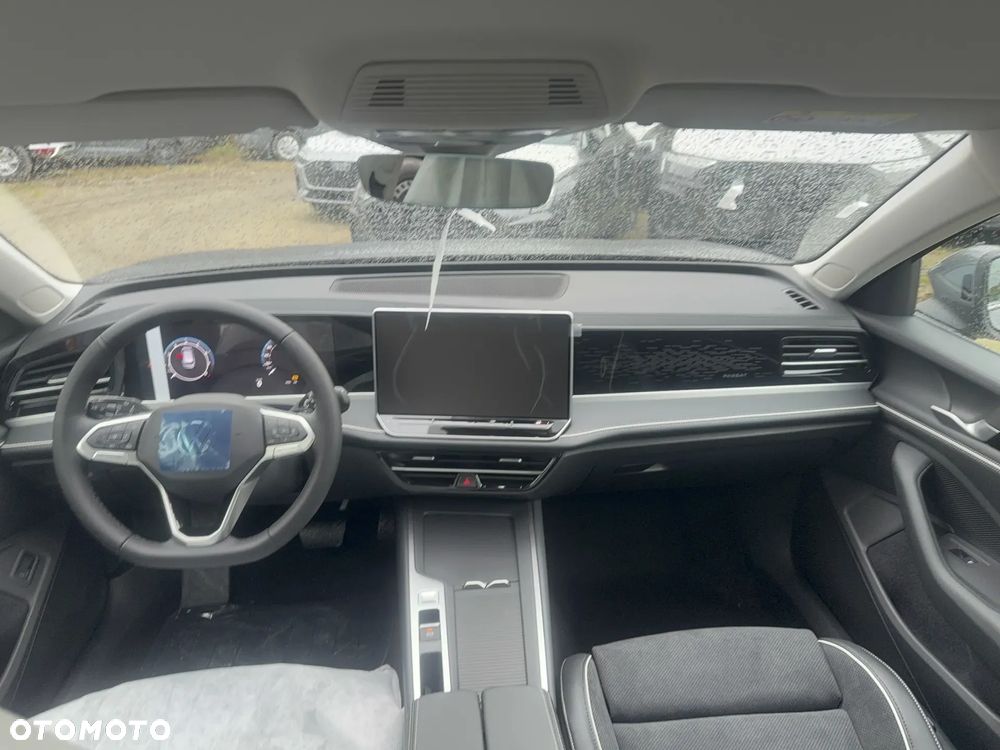 Volkswagen Passat 2.0 TSI Business Plus DSG - 11