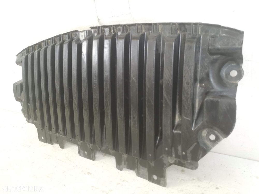 Scut Motor Mercedes-Benz  C-Class W206 2020 2021 2022 AMG Original In - 3