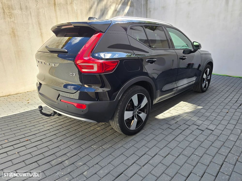 Volvo XC 40 2.0 D3 Momentum Plus Geartronic - 1