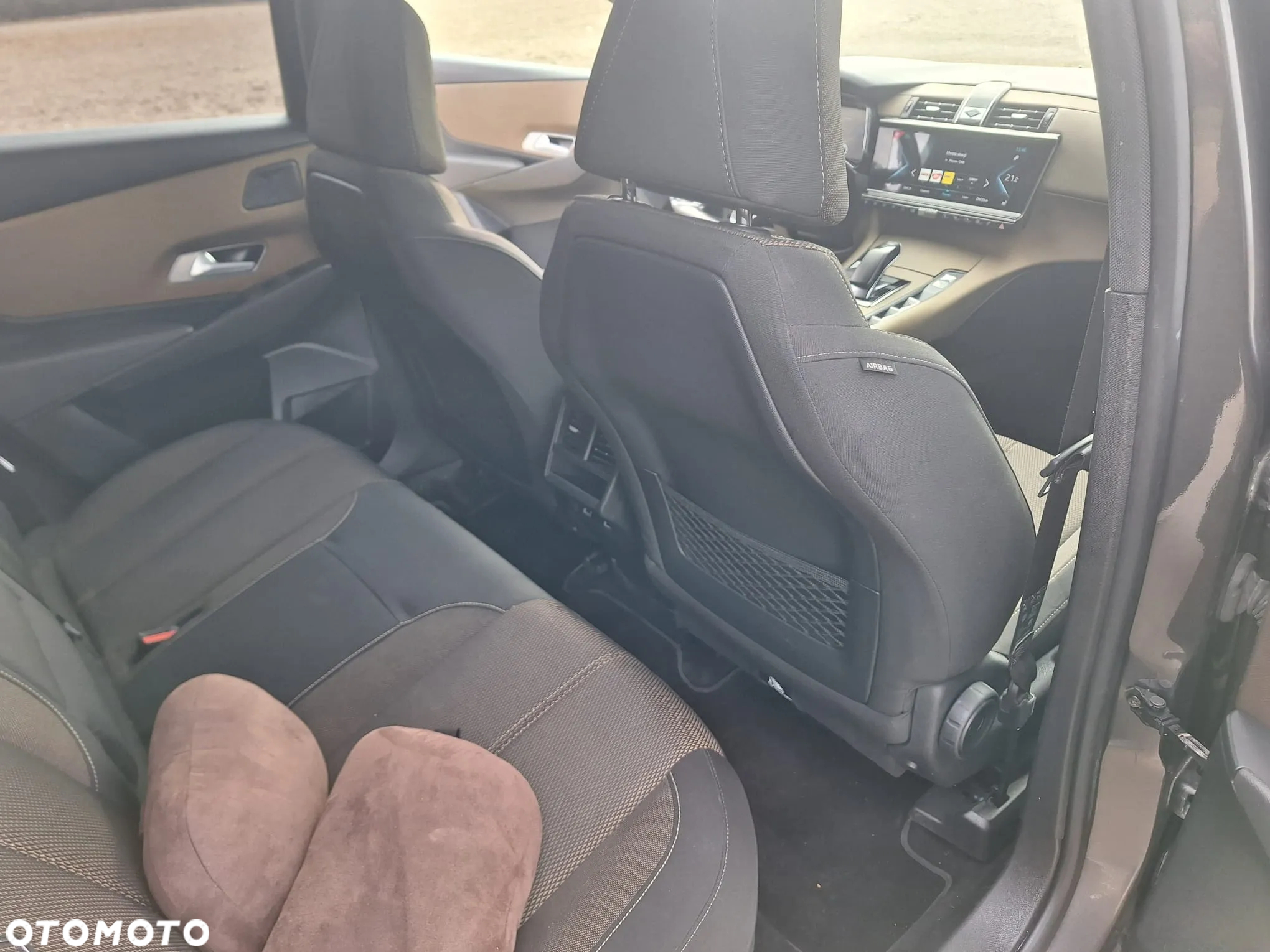 DS Automobiles DS 7 Crossback 1.6 E-Tense 4x4 Grand Chic - 32