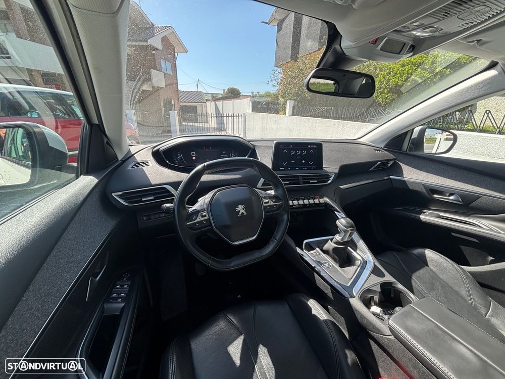 Peugeot 3008 1.5 BlueHDi Crossway - 24