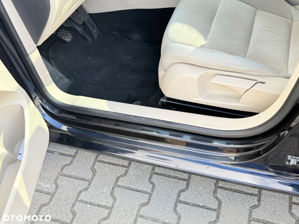 Volkswagen Golf - 27