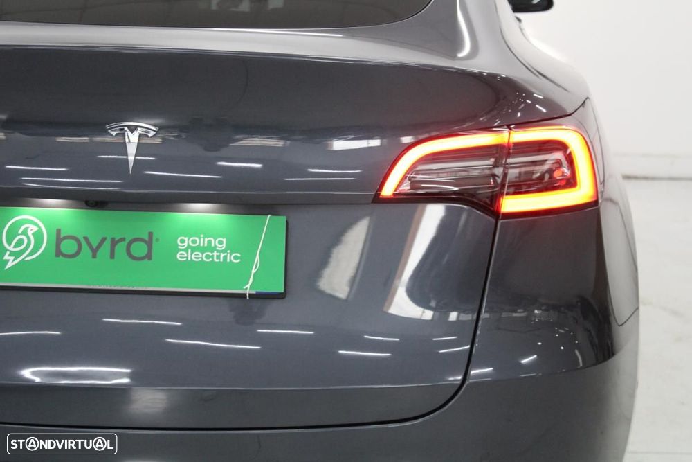 Tesla Model Y Long Range Dual Motor AWD - 7