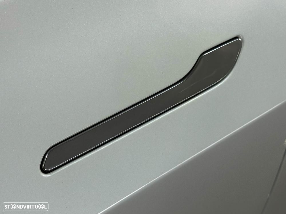 Tesla Model 3 Performance Dual Motor AWD - 18