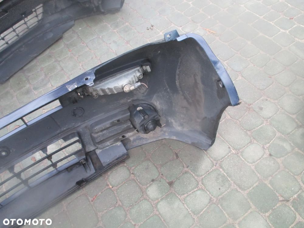 Zderzak Primaster Vivaro Trafic - 8