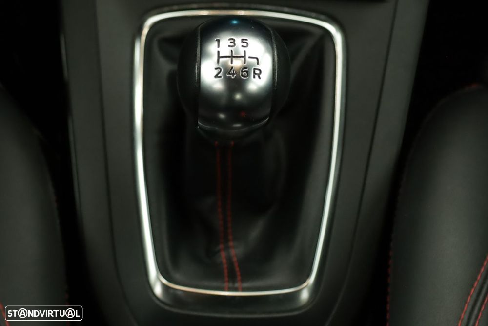 Ford Puma 1.0 EcoBoost MHEV ST-Line X - 13