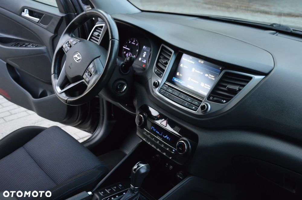 Hyundai Tucson 2.0 CRDi 4WD Automatik Advantage - 14