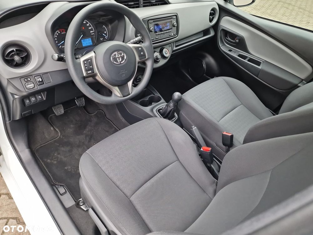 Toyota Yaris 1.0 Active EU6 - 11