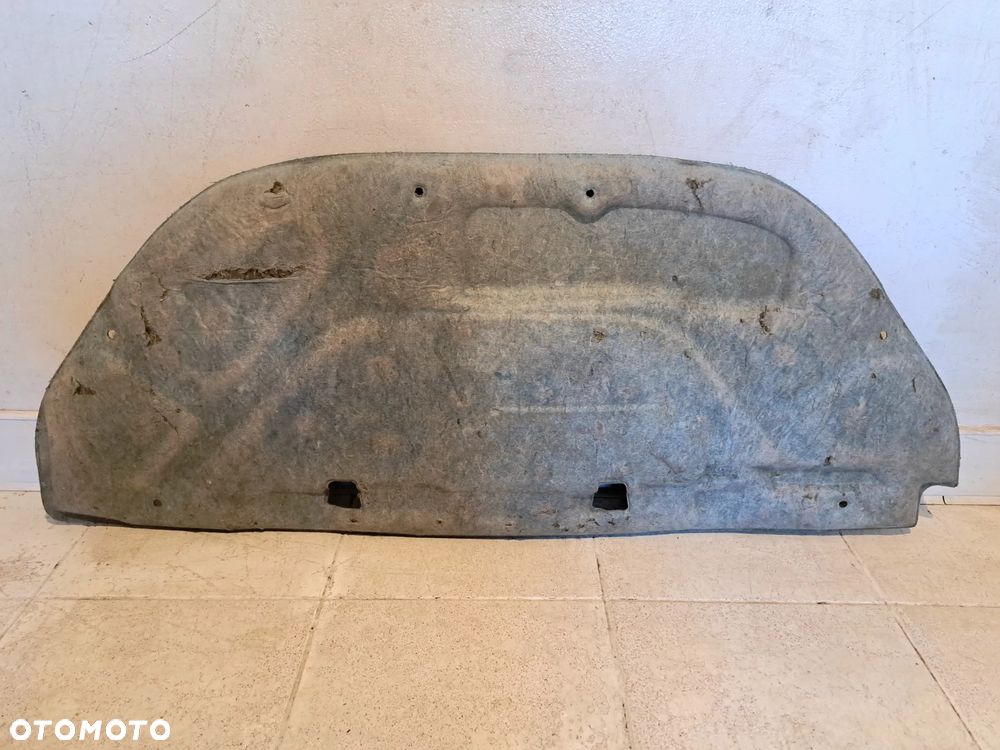 Wygłuszenie maski Yaris 1.99-05r. - 3