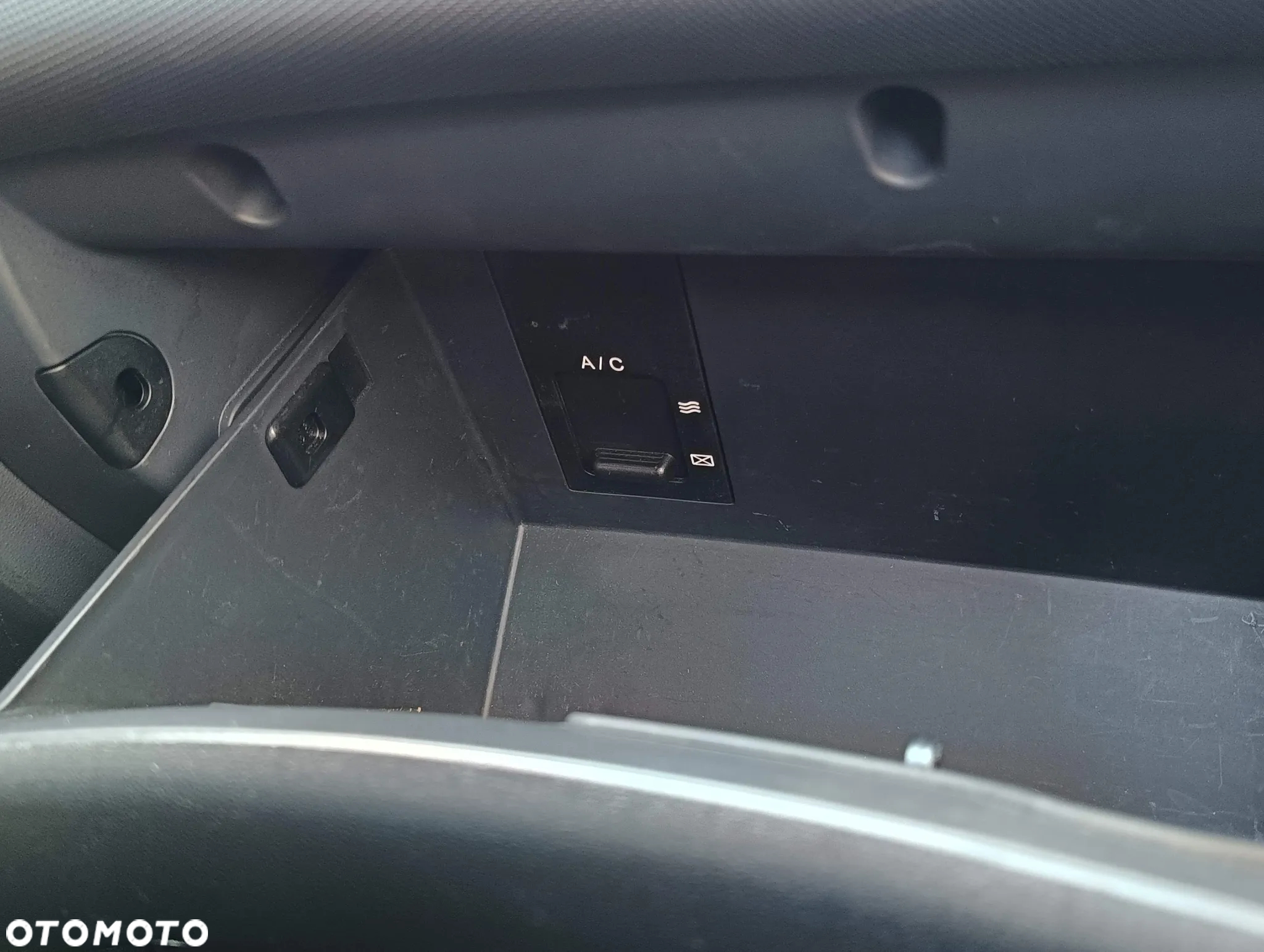 Hyundai i30 1.4 Comfort - 28