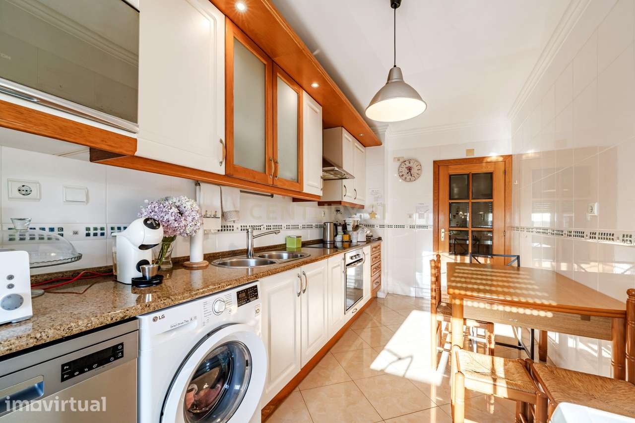 Apartamento T3 em Santa Marta do Pinhal, Corroios - Grande imagem: 2/27