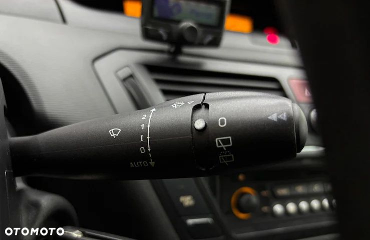 Citroën C4 Picasso 1.8 16V Confort - 16