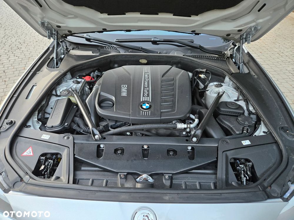 BMW Seria 5 530d xDrive Sport-Aut Luxury Line - 20