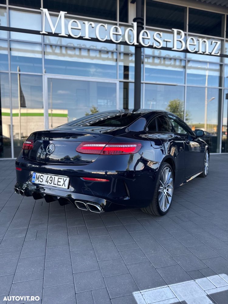 Mercedes-Benz E 400 4MATIC - 6