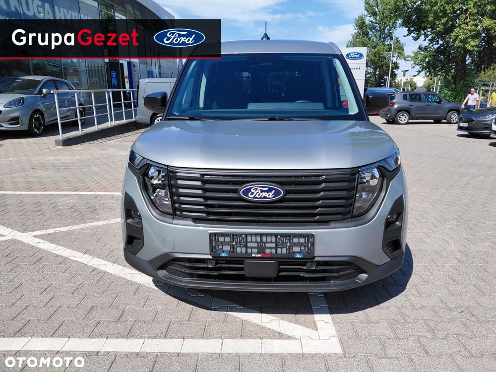 Ford Transit Courier - 2