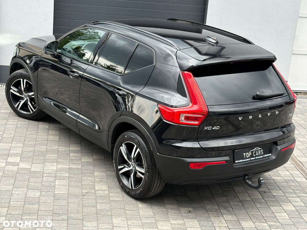 Volvo XC 40 B3 B DKG Ultra Dark - 17
